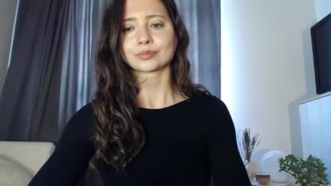 Snapshot of dream_nicole02 chatting on May 9, 2026, 7:35 am Nicole online show from May 9, 2026, 7:35 am