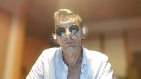 Dreambob online show from July 1, 2026, 11:15 pm