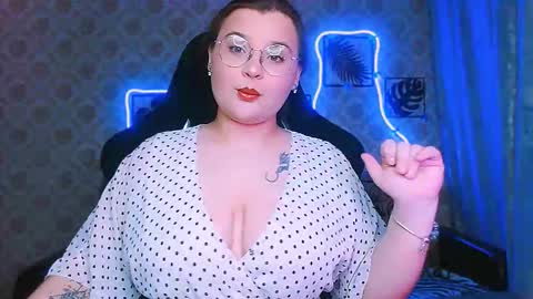 dreamforyoue2 online show from March 16, 2026, 7:18 pm