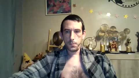 dreamguy38 online show from October 12, 2025, 4:22 am