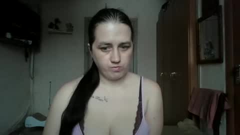 Snapshot of dreamiebelle chatting on February 18, 2026, 10:55 am dreamiebelle online show from February 18, 2026, 10:55 am