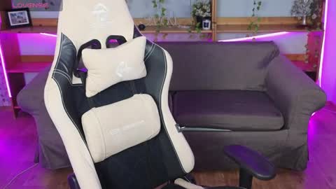 im Kai ntmu online show from April 15, 2026, 8:32 am