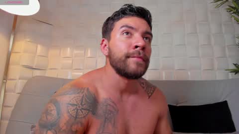 Snapshot of dreammr1 chatting on December 14, 2024, 6:02 am cris online show from December 14, 2024, 6:02 am