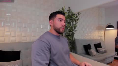 Snapshot of dreammr1 chatting on December 20, 2024, 12:08 am cris online show from December 20, 2024, 12:08 am