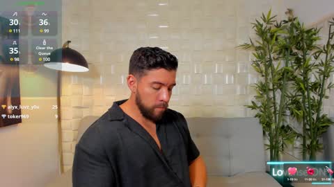 Snapshot of dreammr1 chatting on January 16, 2025, 5:32 am cris online show from January 16, 2025, 5:32 am