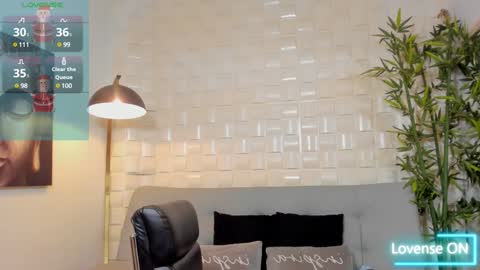 Snapshot of dreammr1 chatting on January 25, 2025, 1:43 am cris online show from January 25, 2025, 1:43 am