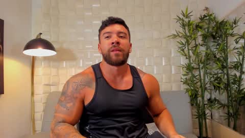 Snapshot of dreammr1 chatting on January 29, 2025, 2:19 am cris online show from January 29, 2025, 2:19 am