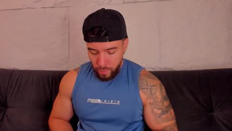 Snapshot of dreammr1 chatting on October 13, 2025, 11:05 pm cris online show from October 13, 2025, 11:05 pm