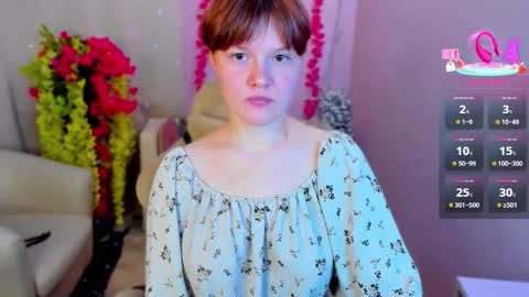 Snapshot of dreammyluna chatting on September 19, 2025, 8:53 pm Luna online show from September 19, 2025, 8:53 pm