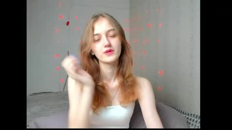 dreamy_pollyyy online show from May 16, 2026, 7:34 pm