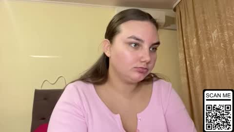 Snapshot of dreamyblushfairy chatting on October 9, 2025, 3:43 pm Mila online show from October 9, 2025, 3:43 pm