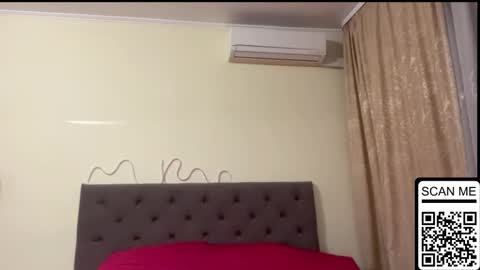 Snapshot of dreamyblushfairy chatting on November 1, 2025, 5:26 pm Mila online show from November 1, 2025, 5:26 pm