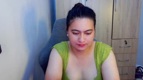 dreamycreamyst online show from June 16, 2026, 4:37 am