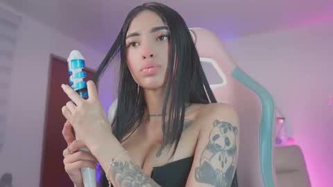 Snapshot of driana_hoffman chatting on November 5, 2025, 1:00 pm DRIANA online show from November 5, 2025, 1:00 pm