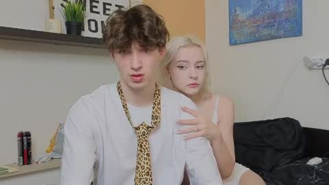 Mark online show from April 16, 2026, 7:25 pm