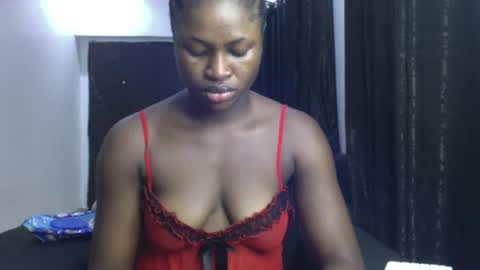 Snapshot of dripping_luna chatting on January 21, 2025, 8:32 pm dripping_luna online show from January 21, 2025, 8:32 pm