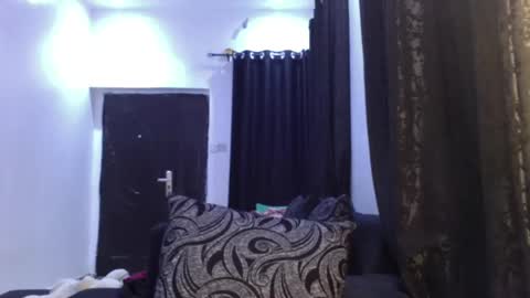 Snapshot of dripping_luna chatting on February 1, 2025, 2:26 am dripping_luna online show from February 1, 2025, 2:26 am