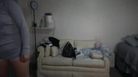 Snapshot of drizzypeach602 chatting on December 9, 2024, 12:23 am Drizzypeach602 online show from December 9, 2024, 12:23 am