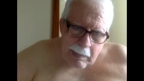 Snapshot of drnick069 chatting on October 17, 2025, 5:04 pm drnick069 online show from October 17, 2025, 5:04 pm