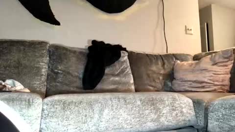 2xTheTrouble online show from November 24, 2025, 11:43 am