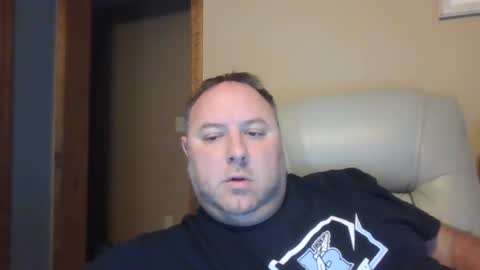 Drow online show from November 17, 2025, 12:33 pm