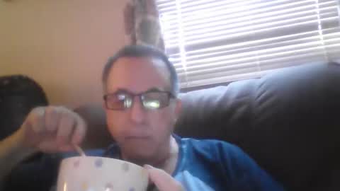 Snapshot of drthick1224 chatting on October 16, 2025, 9:38 pm drthick1224 online show from October 16, 2025, 9:38 pm