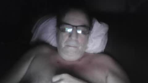 Snapshot of drthick1224 chatting on October 19, 2025, 12:33 am drthick1224 online show from October 19, 2025, 12:33 am