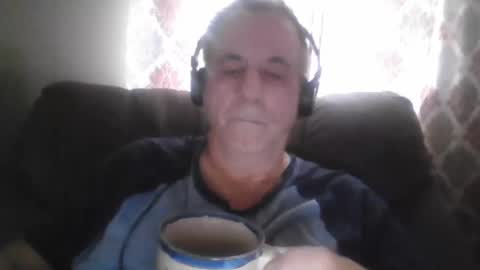Snapshot of drthick1224 chatting on October 19, 2025, 2:29 pm drthick1224 online show from October 19, 2025, 2:29 pm