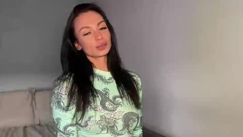 Bella online show from April 3, 2026, 4:10 am