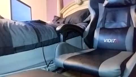 Snapshot of dtrain6969420 chatting on October 28, 2025, 1:31 am dtrain6969420 online show from October 28, 2025, 1:31 am