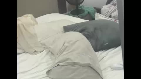 Dude online show from February 28, 2026, 2:18 pm