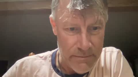 Snapshot of dudeinnh chatting on October 27, 2025, 10:25 pm Steve online show from October 27, 2025, 10:25 pm