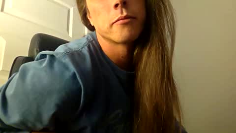 Snapshot of dukesky29 chatting on November 16, 2025, 3:01 am Dukeee online show from November 16, 2025, 3:01 am