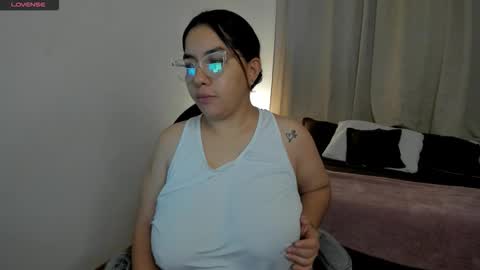 dulce brithany online show from October 25, 2025, 11:51 am