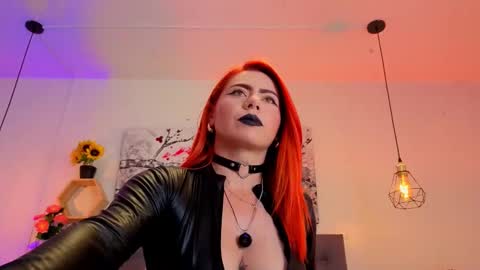 Snapshot of dulce_charlottee chatting on November 27, 2025, 1:35 pm DULCE online show from November 27, 2025, 1:35 pm