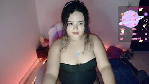 Snapshot of dulce_julieta_ chatting on October 31, 2025, 7:59 pm Dulce online show from October 31, 2025, 7:59 pm