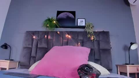 Snapshot of dulceaurora_ chatting on June 11, 2026, 6:00 am DULCE AURORA online show from June 11, 2026, 6:00 am