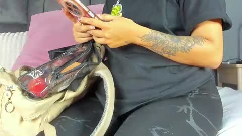 Snapshot of dulceaurora_ chatting on June 22, 2026, 1:18 am DULCE AURORA online show from June 22, 2026, 1:18 am