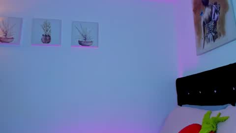 Daniela online show from February 16, 2026, 10:44 am