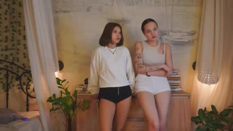 Snapshot of dulceedgin chatting on October 10, 2025, 1:32 pm my first day you can call me Georgia online show from October 10, 2025, 1:32 pm