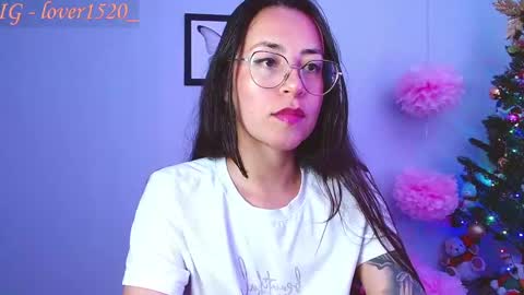 Snapshot of dulcemaria_alvarez22 chatting on January 4, 2025, 11:27 pm Dulce online show from January 4, 2025, 11:27 pm