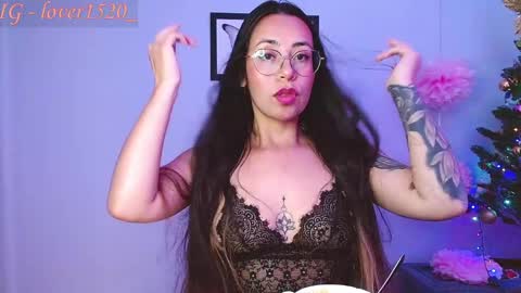 Snapshot of dulcemaria_alvarez22 chatting on January 25, 2025, 3:51 am Dulce online show from January 25, 2025, 3:51 am