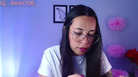 Snapshot of dulcemaria_alvarez22 chatting on February 24, 2025, 11:09 pm Dulce online show from February 24, 2025, 11:09 pm