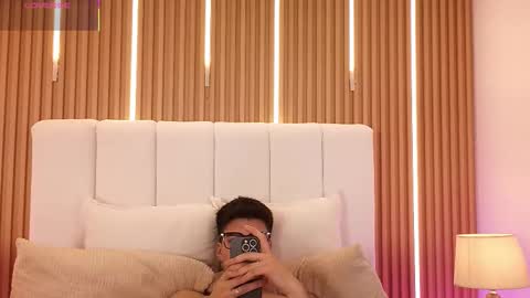 Dulcey online show from March 18, 2026, 4:48 am