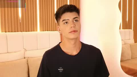 Dulcey online show from April 12, 2026, 4:28 am