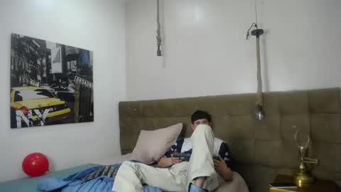 Dumbito73 online show from March 5, 2025, 9:26 pm
