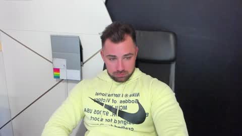 Snapshot of duncanstones chatting on February 5, 2025, 8:00 am DuncanStone online show from February 5, 2025, 8:00 am