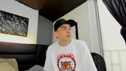 Thomas and Noah online show from October 7, 2025, 1:19 pm