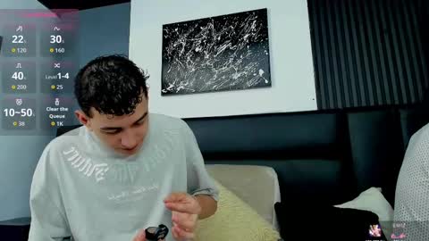 Thomas and Noah online show from October 21, 2025, 12:28 pm