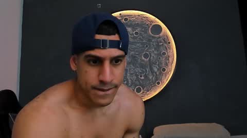 Snapshot of duran_dhikol1 chatting on February 4, 2026, 7:09 pm duran_dhikol1 online show from February 4, 2026, 7:09 pm